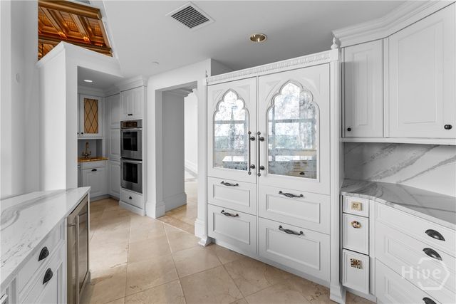 300 Bull Street 704, Savannah, GA 31401