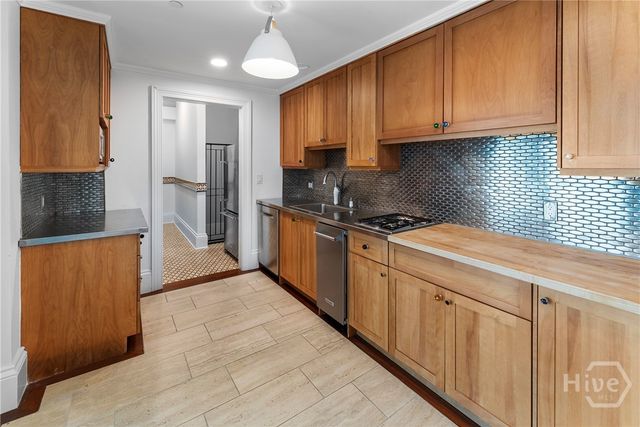 300 Bull Street 704, Savannah, GA 31401