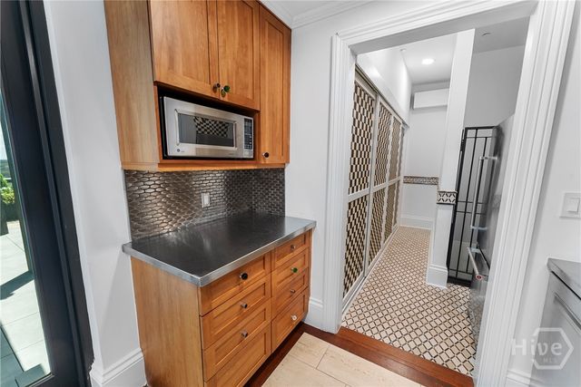 300 Bull Street 704, Savannah, GA 31401