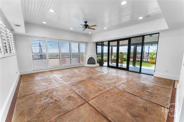 300 Bull Street 704, Savannah, GA 31401