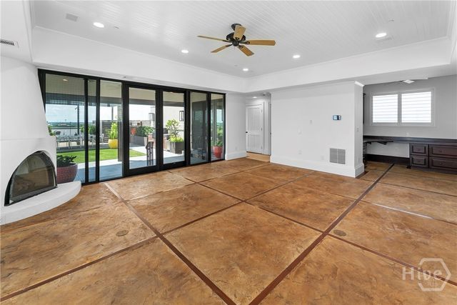 300 Bull Street 704, Savannah, GA 31401