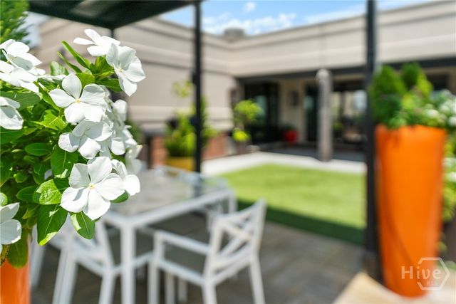 300 Bull Street 704, Savannah, GA 31401