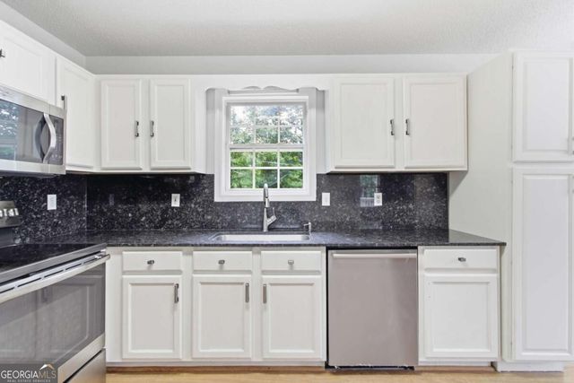 221 Glen Ridge Drive, Villa Rica, GA 30180