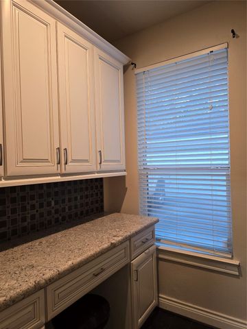 15511 Stable Oak Drive, Cypress, TX 77429