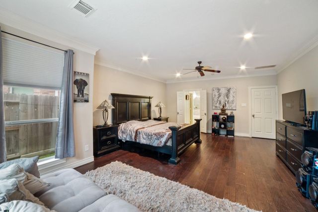 15511 Stable Oak Drive, Cypress, TX 77429