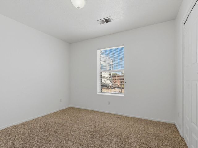 342 Sunset Farm Place SW, Albuquerque, NM 87105