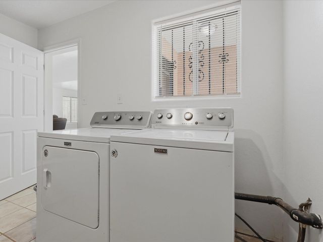 342 Sunset Farm Place SW, Albuquerque, NM 87105