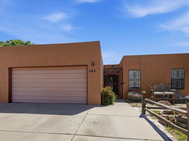 342 Sunset Farm Place SW, Albuquerque, NM 87105