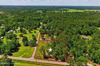 Sister Mary Ellen Road, Kiln, MS 39556