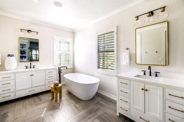 9740 E 32nd Avenue, Denver, CO 80238