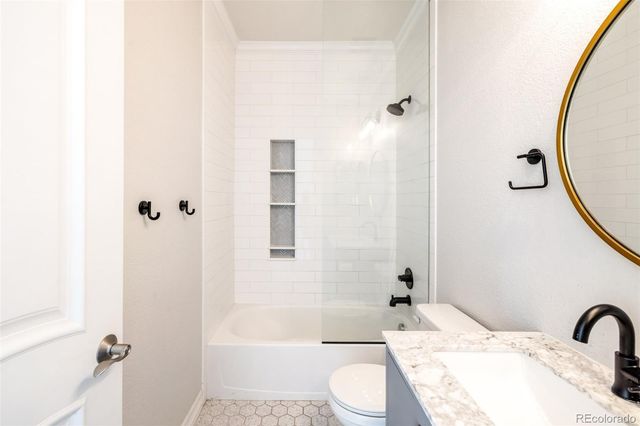 9740 E 32nd Avenue, Denver, CO 80238