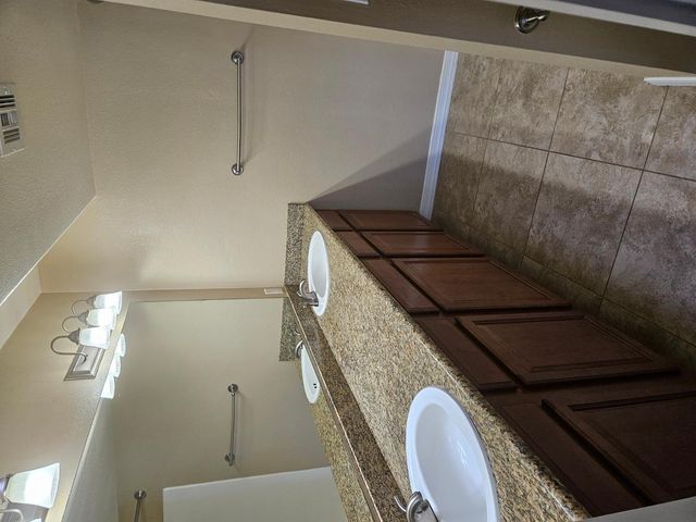 885 N Granite Reef Road Unit 100A, Scottsdale, AZ 85257