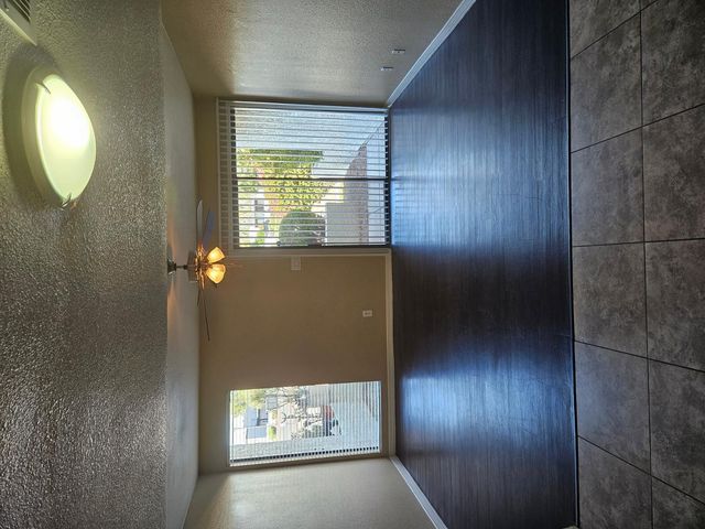 885 N Granite Reef Road Unit 100A, Scottsdale, AZ 85257