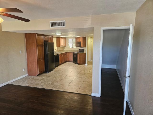 885 N Granite Reef Road Unit 100A, Scottsdale, AZ 85257