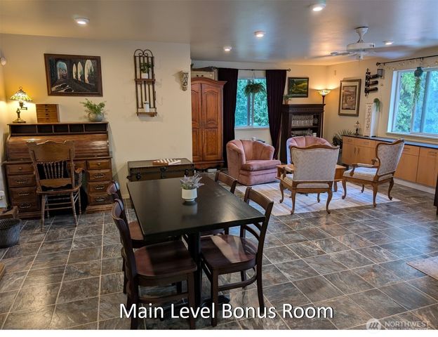 224 S 166th Street, Burien, WA 98148