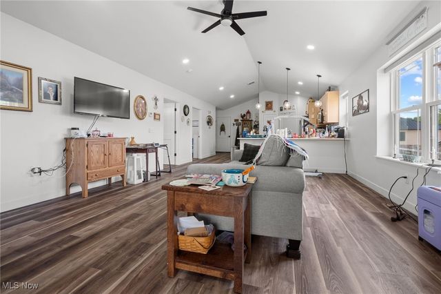 1031 Sycamore Lane, Millersburg, OH 44654