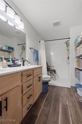 1031 Sycamore Lane, Millersburg, OH 44654