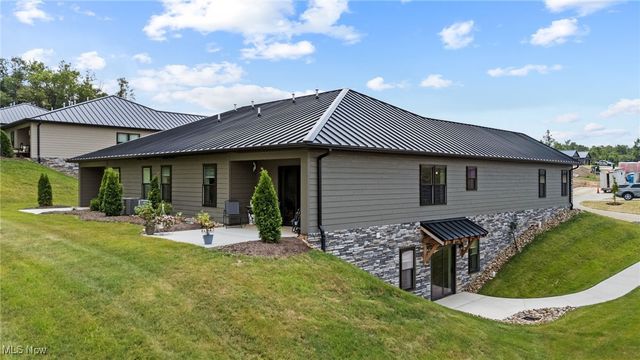 1031 Sycamore Lane, Millersburg, OH 44654