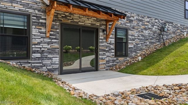 1031 Sycamore Lane, Millersburg, OH 44654