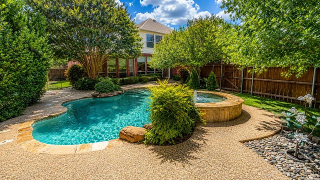 2700 Arbor Court, Richardson, TX 75082