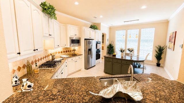 2700 Arbor Court, Richardson, TX 75082