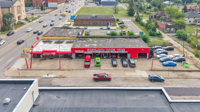 13145 Woodward Avenue, Highland Park, MI 48203