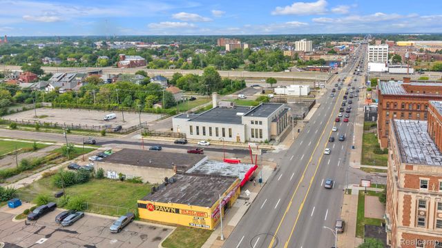 13145 Woodward Avenue, Highland Park, MI 48203