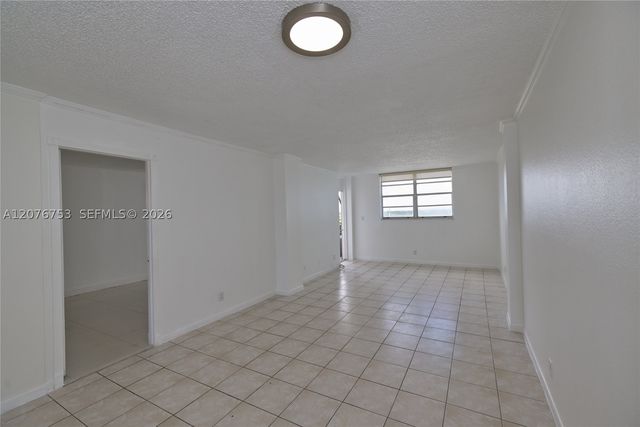 2903 N Miami Beach Blvd 806, North Miami Beach, FL 33160