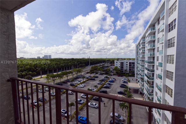 2903 N Miami Beach Blvd 806, North Miami Beach, FL 33160
