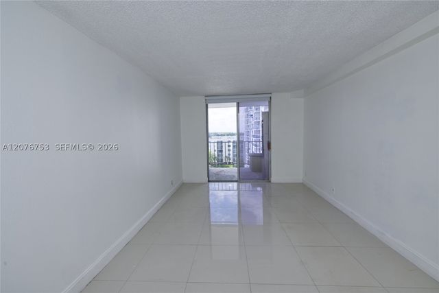 2903 N Miami Beach Blvd 806, North Miami Beach, FL 33160