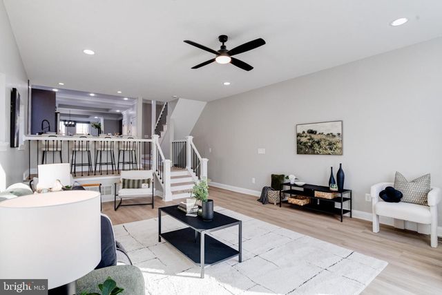 1300 S BAYLIS ST, Baltimore, MD 21224