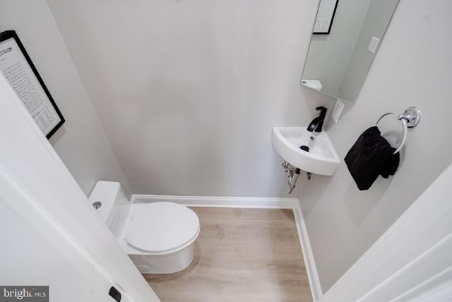 1300 S BAYLIS ST, Baltimore, MD 21224