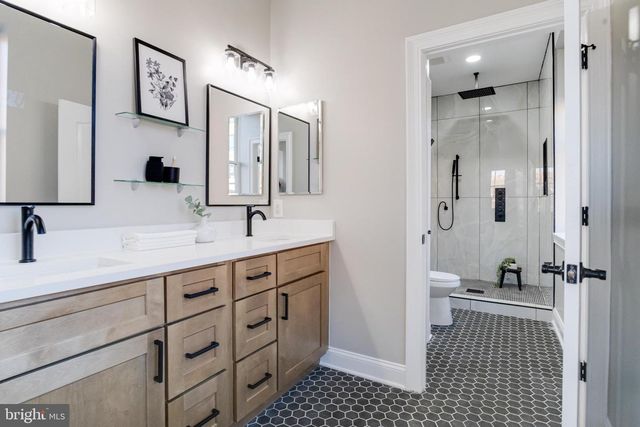 1300 S BAYLIS ST, Baltimore, MD 21224