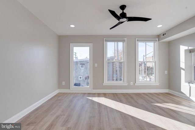 1300 S BAYLIS ST, Baltimore, MD 21224