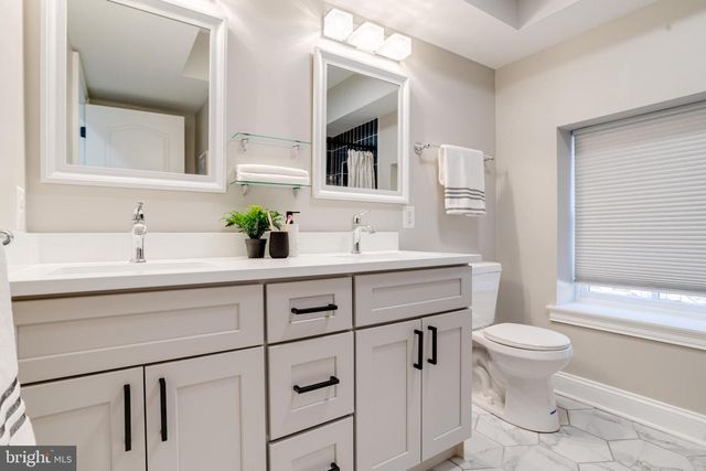 1300 S BAYLIS ST, Baltimore, MD 21224