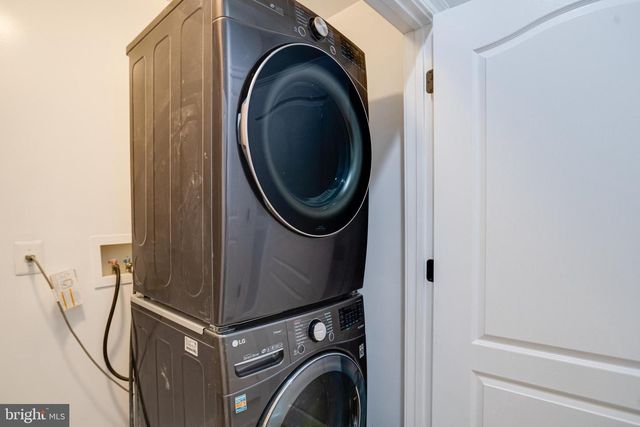 1300 S BAYLIS ST, Baltimore, MD 21224