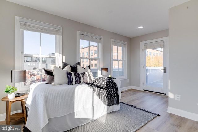 1300 S BAYLIS ST, Baltimore, MD 21224