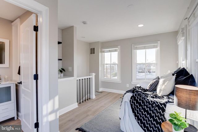 1300 S BAYLIS ST, Baltimore, MD 21224