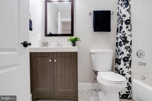 1300 S BAYLIS ST, Baltimore, MD 21224