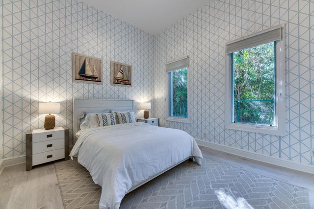 2258 E Ibis Isle Rd Road E, Palm Beach, FL 33480