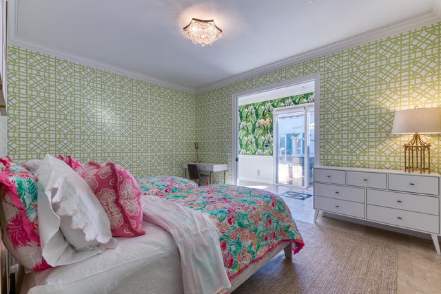 2258 E Ibis Isle Rd Road E, Palm Beach, FL 33480