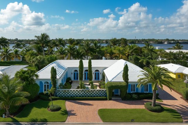 2258 E Ibis Isle Rd Road E, Palm Beach, FL 33480