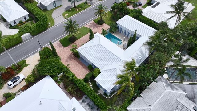 2258 E Ibis Isle Rd Road E, Palm Beach, FL 33480