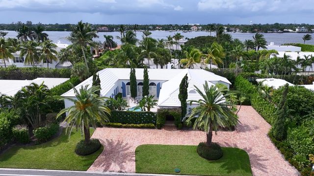 2258 E Ibis Isle Rd Road E, Palm Beach, FL 33480
