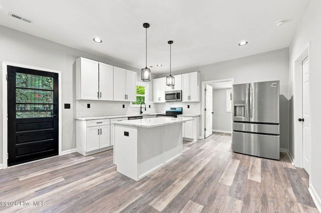 302 W 1st Street, Princeton, NC 27569