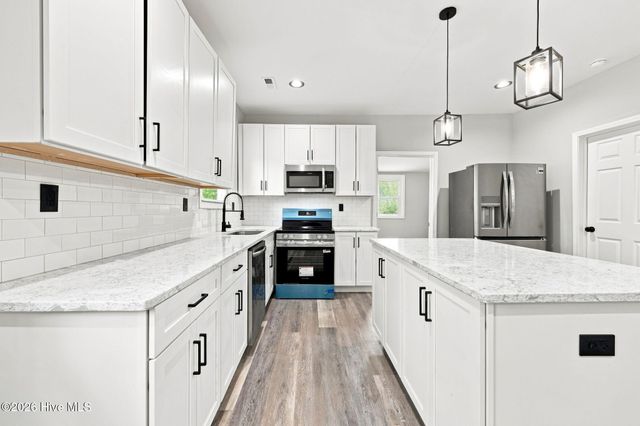 302 W 1st Street, Princeton, NC 27569