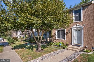 3390 LONGBOW CT, Woodbridge, VA 22192
