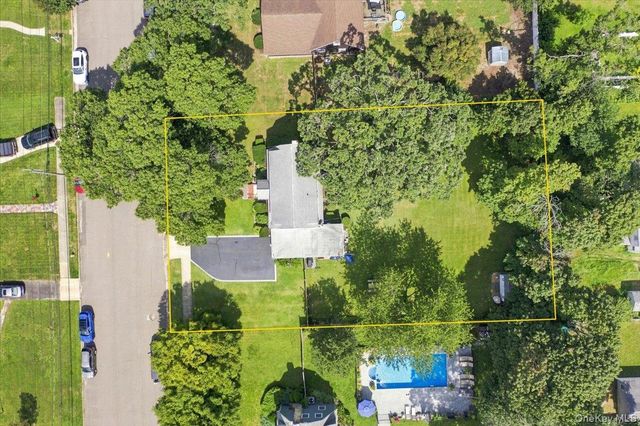 297 Maple Avenue, Patchogue, NY 11772