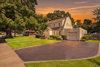 297 Maple Avenue, Patchogue, NY 11772