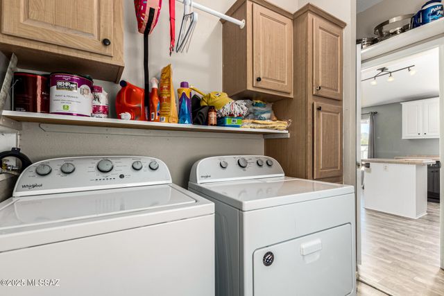 12285 W Windchime Drive, Tucson, AZ 85743